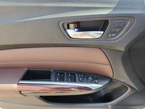 Used 2017 Acura TLX V6 SH-AWD w/ Technology Pkg image 12