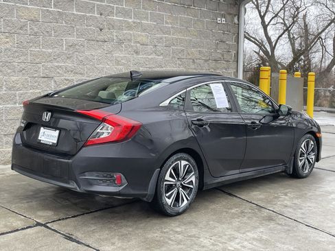 Used 2018 Honda Civic EX-T image 7