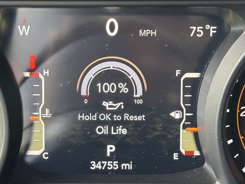 Used 2024 Jeep Wrangler Unlimited Sport AWD/4WD image 7
