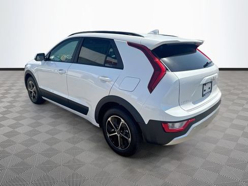 New 2026 Kia Niro LX FWD image 5