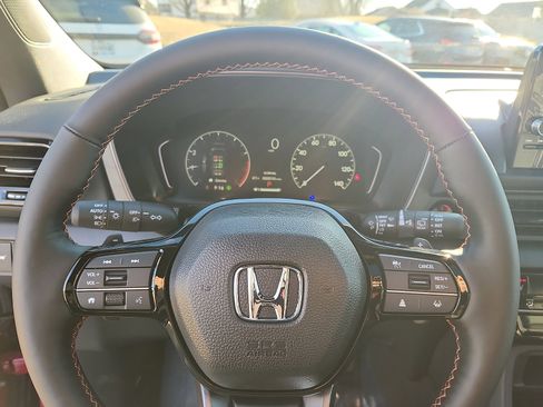 New 2025 Honda Pilot TrailSport image 14