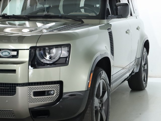 Used 2022 Land Rover Defender 110 X-Dynamic HSE AWD/4WD image 14