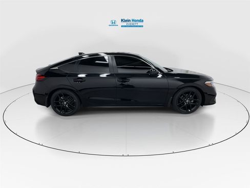 Used 2023 Honda Civic Sport Touring image 3