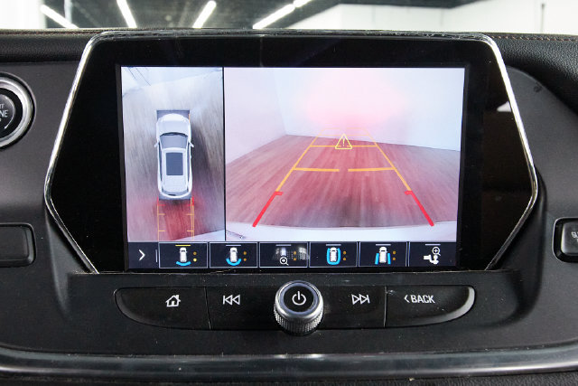 Used 2019 Chevrolet Blazer Premier w/ Sun and Wheels Package AWD/4WD image 18