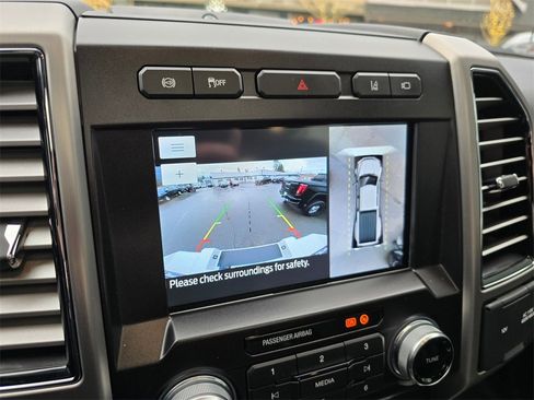 Used 2020 Ford F450 Platinum w/ Camper Package image 38