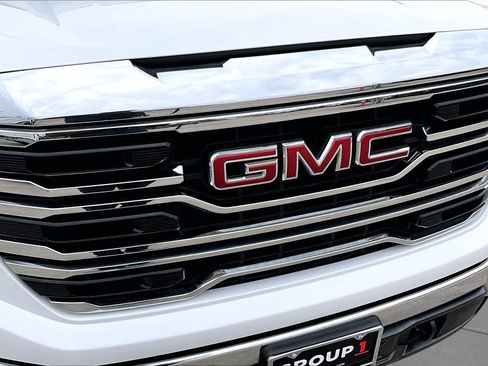 Used 2025 GMC Sierra 1500 SLT AWD/4WD image 30