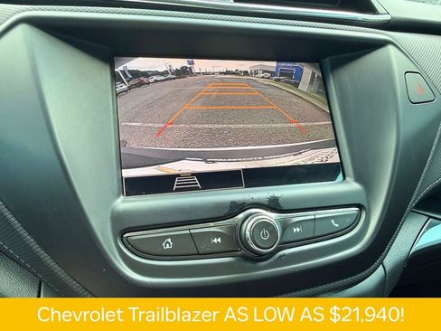 Used 2023 Chevrolet TrailBlazer LT FWD image 8