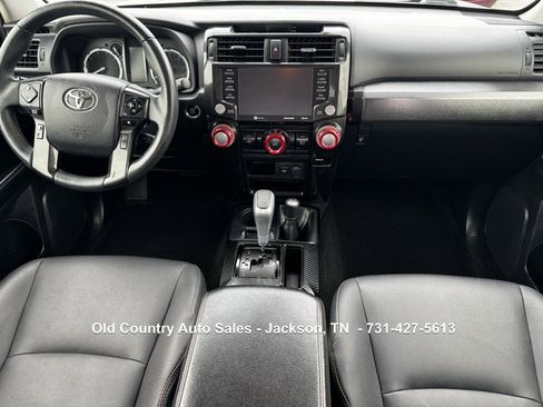 Used 2022 Toyota 4Runner TRD Off-Road Premium image 22