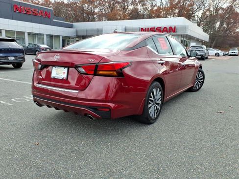 Certified 2023 Nissan Altima 2.5 SV w/ SV Premium Package image 4