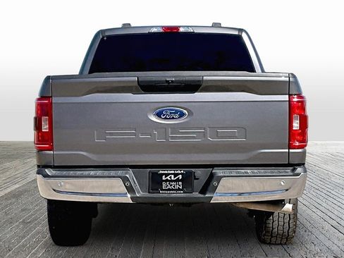Used 2021 Ford F150 XLT image 4