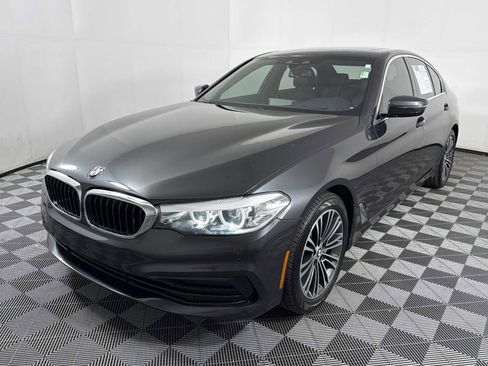 Used 2019 BMW 530i w/ Convenience Package image 3