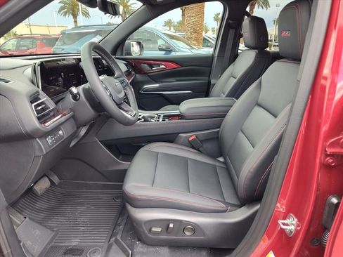 New 2026 Chevrolet Traverse Z71 w/ Driver Confidence Package AWD/4WD image 5
