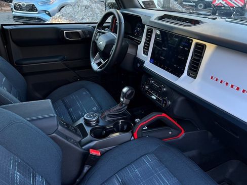 Used 2025 Ford Bronco Heritage Edition image 11
