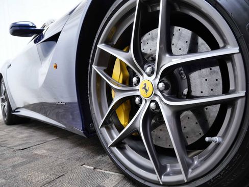 Certified 2016 Ferrari F12 Berlinetta image 11