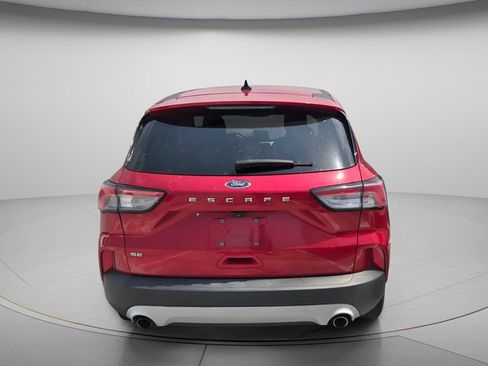 Used 2022 Ford Escape SE w/ Convenience Package FWD image 4