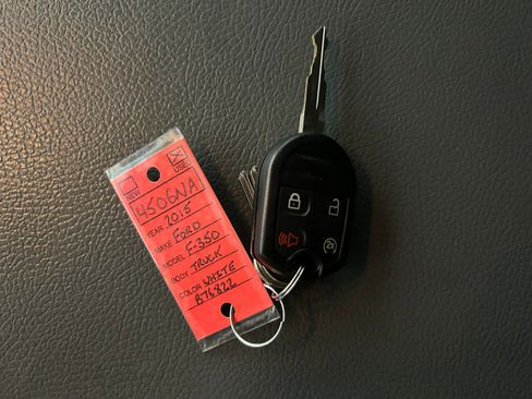 Used 2015 Ford F350 XL w/ Power Equipment Group image 28