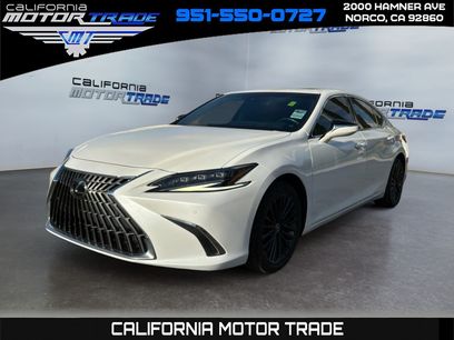 Used 2023 Lexus ES 300h w/ Premium Package