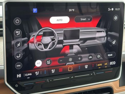 Certified 2025 Volkswagen ID. Buzz 1st Edition image 19