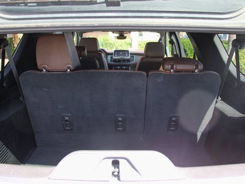 Used 2021 Chevrolet Suburban High Country w/ Premium Package image 9