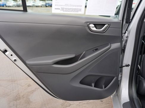 Used 2018 Hyundai Ioniq Blue image 19