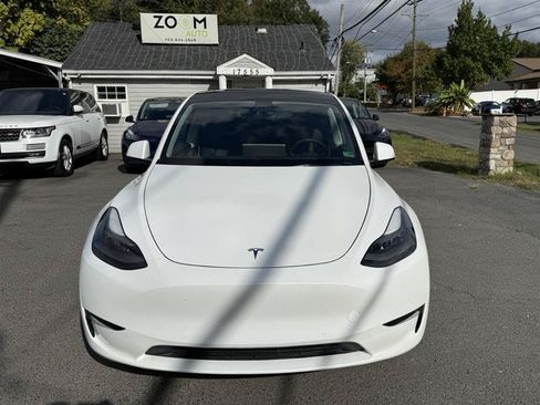 Used 2023 Tesla Model Y Performance AWD/4WD image 9