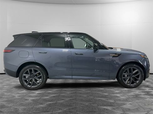 New 2026 Land Rover Range Rover Sport SE image 6