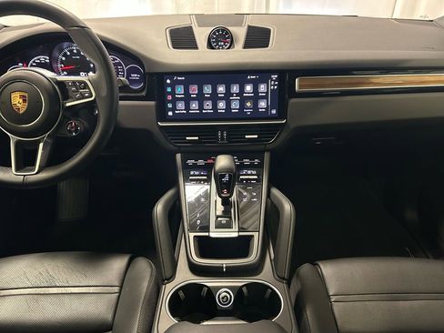 Certified 2022 Porsche Cayenne image 17