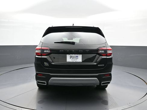 Certified 2023 Honda Pilot Touring image 7