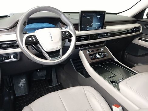 Used 2020 Lincoln Aviator Reserve w/ Equipment Group 201A image 9