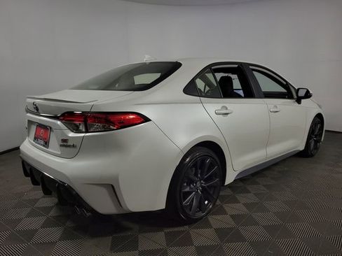 Used 2024 Toyota Corolla SE w/ SE Package image 8