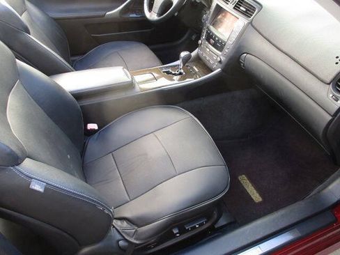 Used 2010 Lexus IS 250C RWD image 10