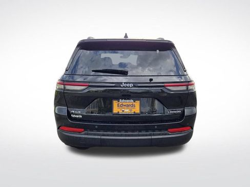 Used 2023 Jeep Grand Cherokee Laredo AWD/4WD image 4