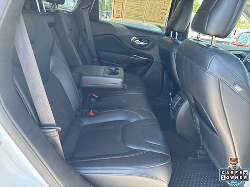 Used 2022 Jeep Cherokee Trailhawk w/ Comfort/Convenience Group AWD/4WD image 42