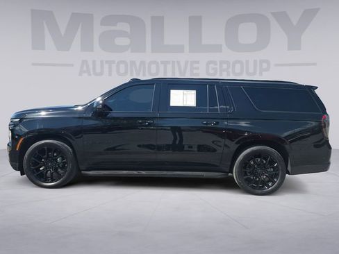 Certified 2025 Chevrolet Suburban RST w/ Advanced Technology Package AWD/4WD image 2