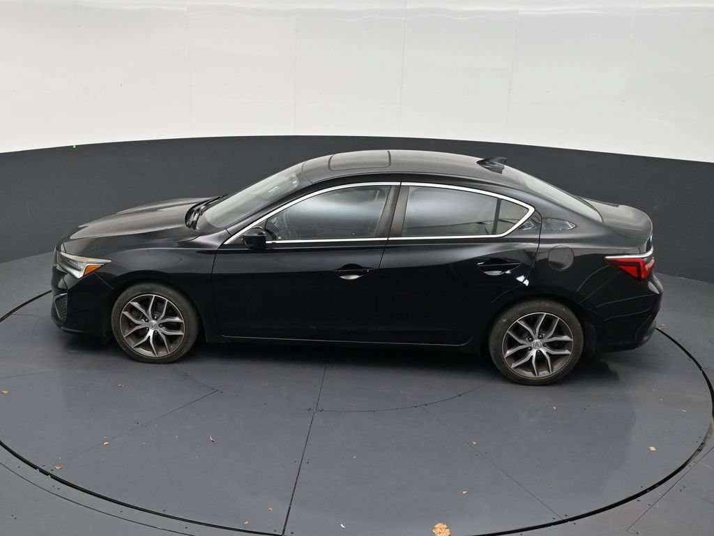 Used 2019 Acura ILX w/ Premium Package FWD image 12