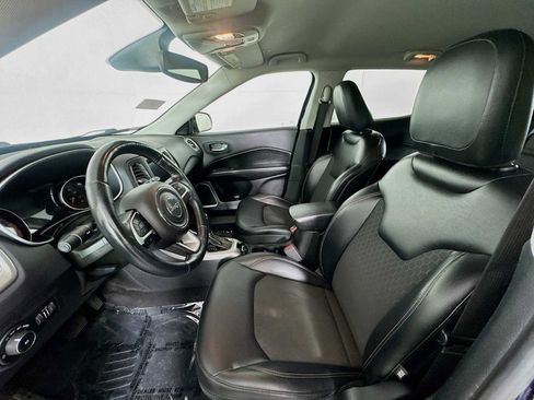 Used 2018 Jeep Compass Latitude w/ Popular Equipment Group image 11