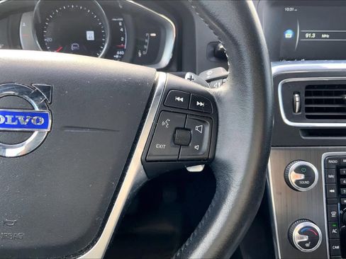 Used 2016 Volvo S60 T5 Premier w/ Convenience Package image 17