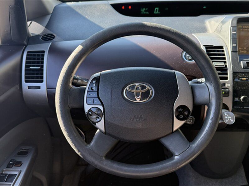 Used 2004 Toyota Prius FWD image 9