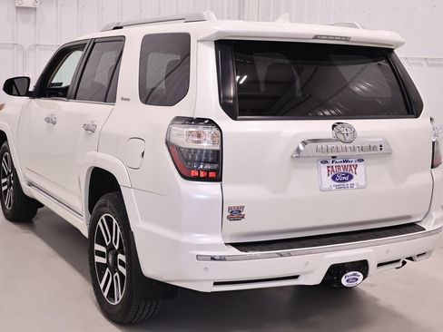 Used 2016 Toyota 4Runner Limited AWD/4WD image 7