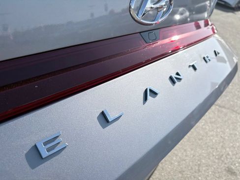 Used 2023 Hyundai Elantra SEL w/ Convenience Package FWD image 25