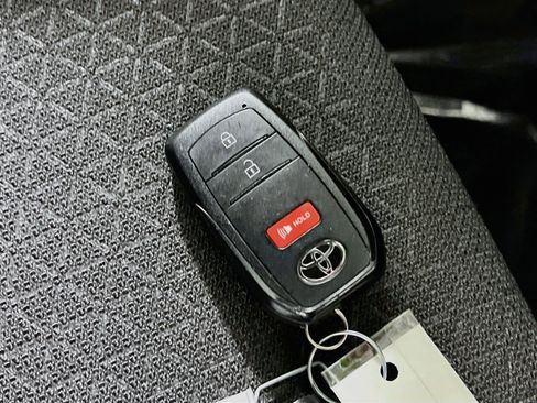 Used 2026 Toyota 4Runner SR5 AWD/4WD image 36