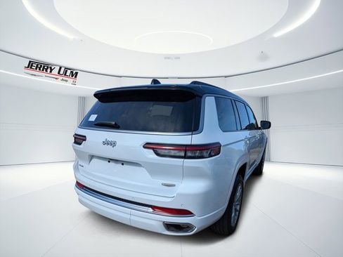 New 2025 Jeep Grand Cherokee L Summit image 3