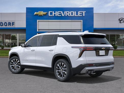 New 2026 Chevrolet Traverse LT w/ Sun and Wheel Package image 4