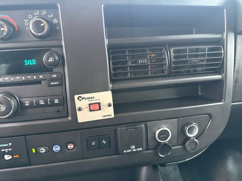 Used 2021 Chevrolet Express 3500 w/ Driver Convenience Package image 22