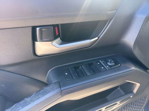 Used 2025 Toyota Tacoma TRD Off-Road image 26