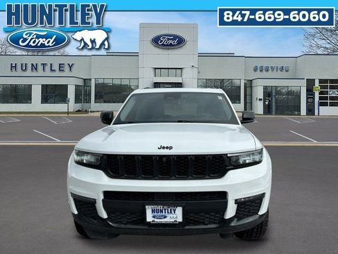 Used 2023 Jeep Grand Cherokee L Limited w/ Luxury Tech Group II AWD/4WD image 3