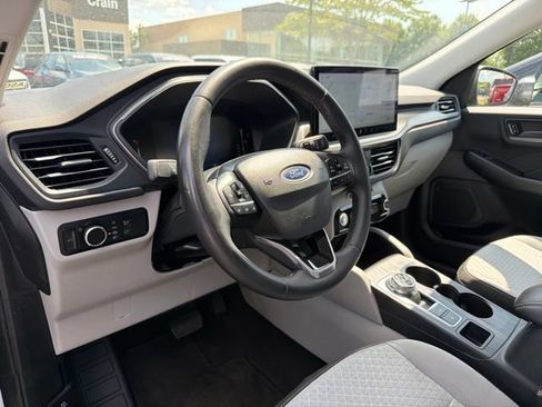 Used 2023 Ford Escape Active w/ Tech Pack #1 FWD image 10