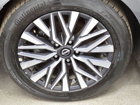 Used 2025 Nissan Altima 2.5 SV FWD image 34