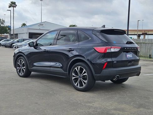 Used 2021 Ford Escape SE w/ SE Sport Appearance Package image 7