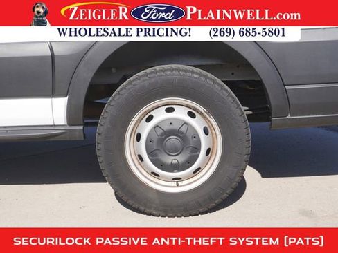 Used 2019 Ford Transit 250 130 Low Roof image 9